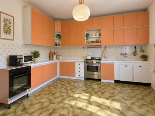 CASA INDIPENDENTE SPAZI AMPI E TERRENO