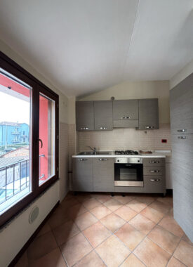BILOCALE MODERNO IN PICCOLA PALAZZINA