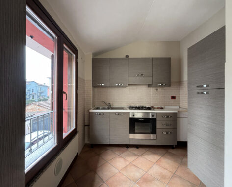 BILOCALE MODERNO IN PICCOLA PALAZZINA