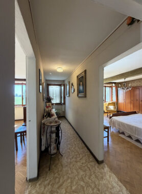 CASA INDIPENDENTE CON AMPIO GIARDINO