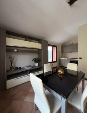 BILOCALE MODERNO IN PICCOLA PALAZZINA