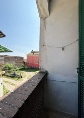 PORZIONE DI CASA A SCHIERA DI TESTA RISTRUTTURATA