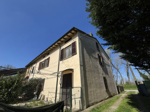 TRILOCALE ACCOGLIENTE SU DUE LIVELLI