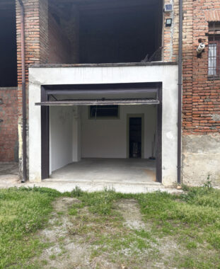 PORZIONE DI CASA A SCHIERA DI TESTA RISTRUTTURATA