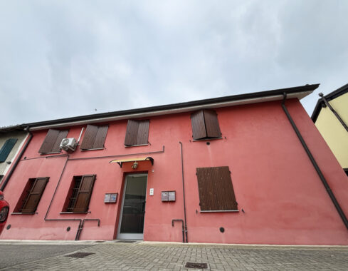 BILOCALE MODERNO IN PICCOLA PALAZZINA